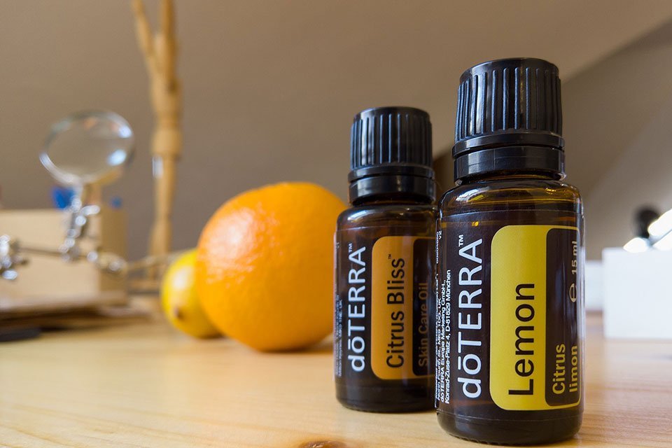 Lemon Essential oils