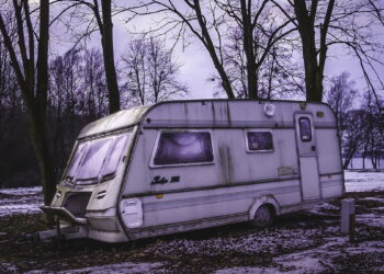 6 Easiest Ways To Earn Extra Money From Your Luxury Trailer