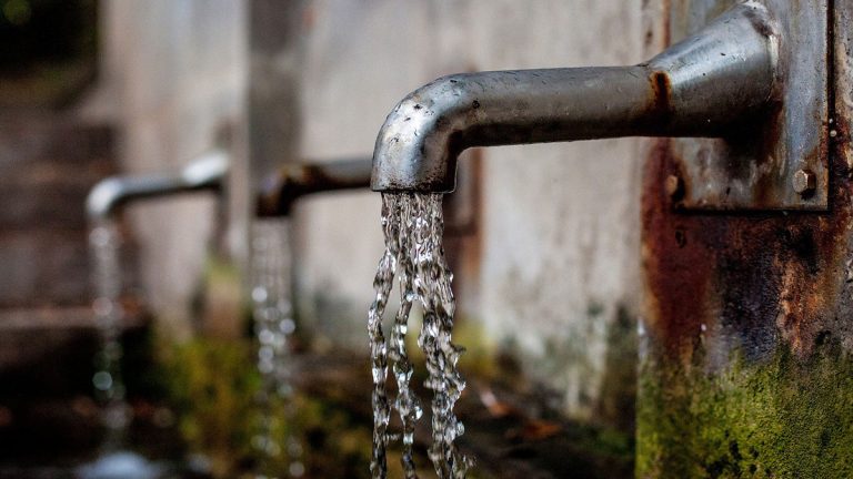 How to Remove a Stuck Faucet Nut
