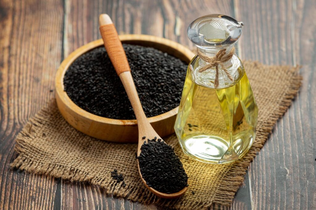 black seed oil benefits extracted from nigella sativa seeds