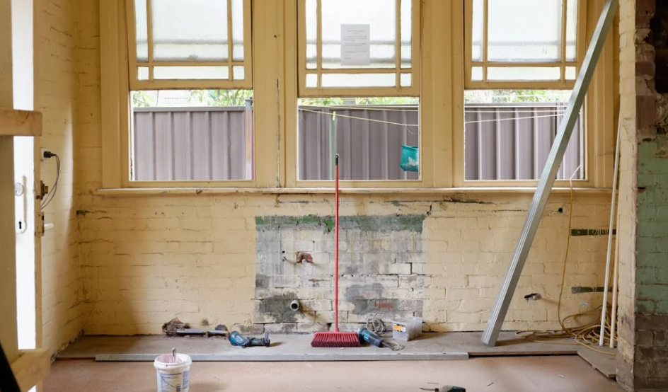What Homeowners Should Expect During a Tank Change