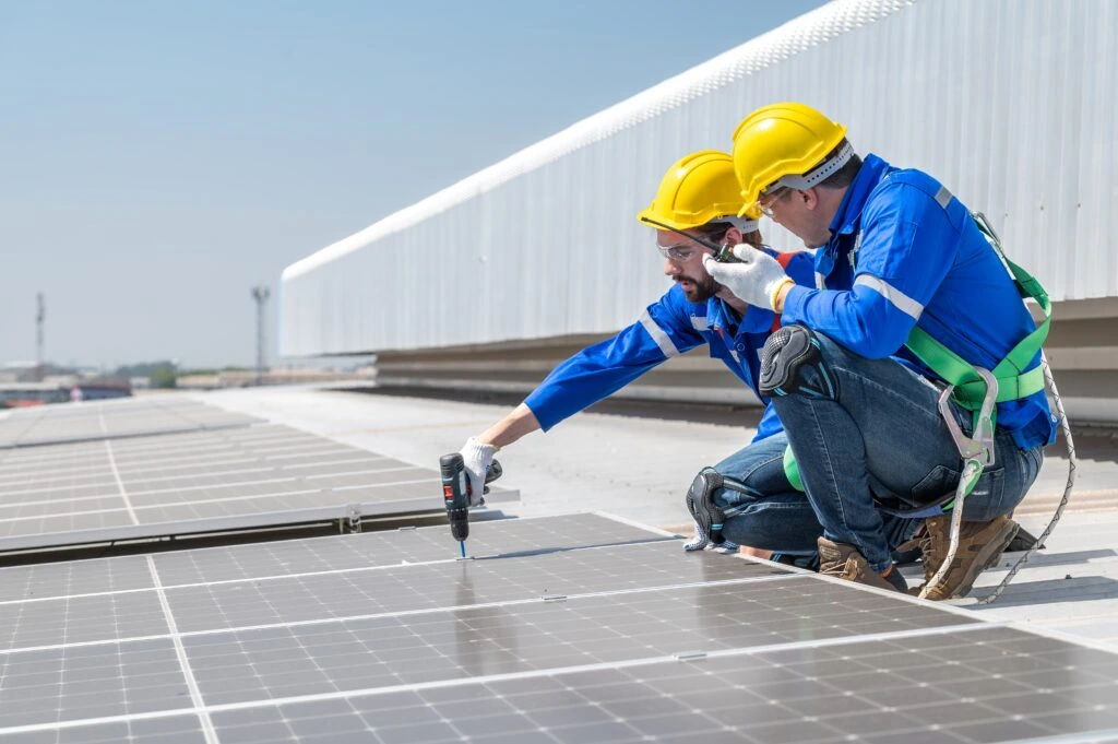 Benefits of commercial solar panels