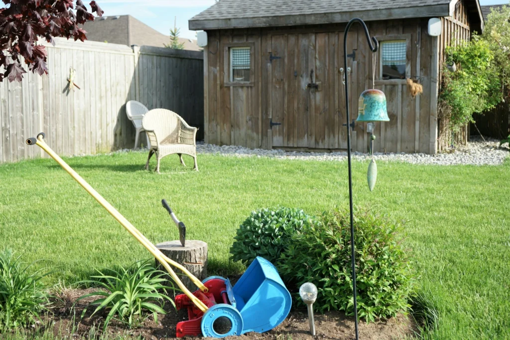 15-Minute Yard Reset