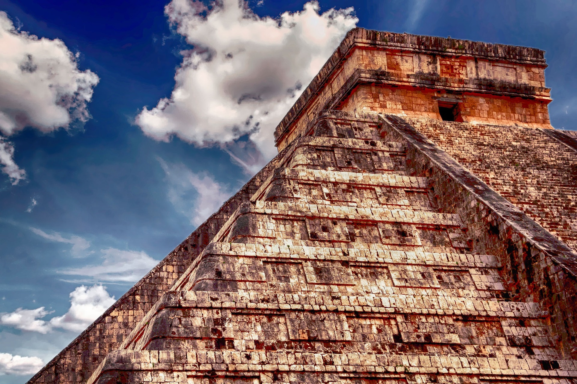 Archaeological travel tours