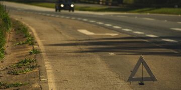 Roadside Safety Protocols for Teen Drivers