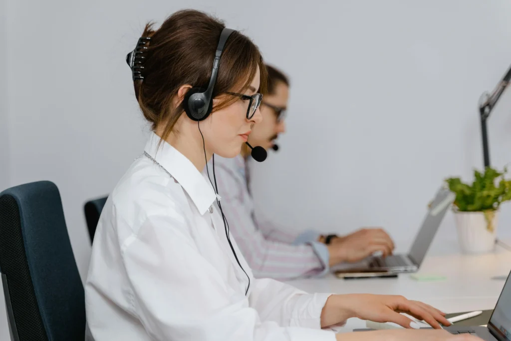 entry-level customer service jobs